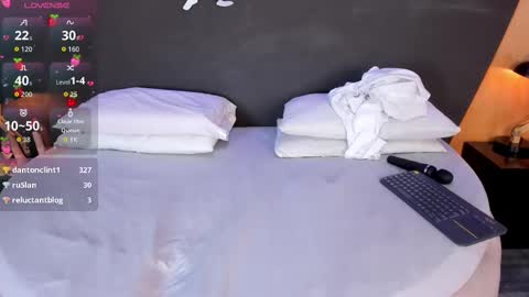 Alexia online show from October 31, 4:24 am