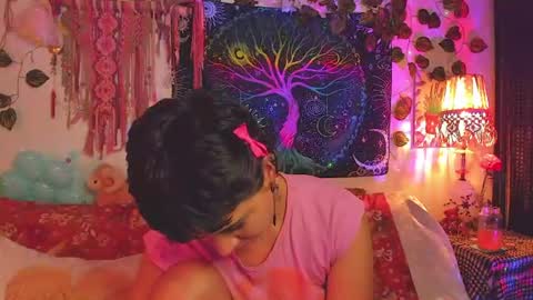 Alex online show from June 11, 6:39 pm