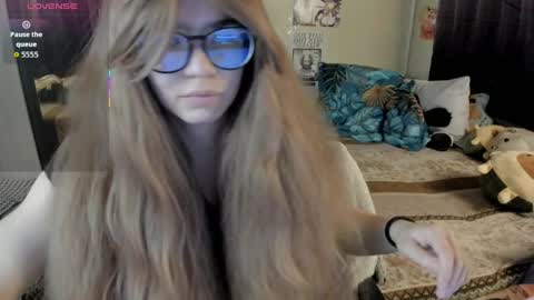 alexiamaiex online show from April 9, 2:11 am