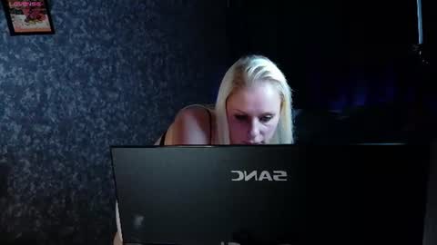 Alexia online show from July 5, 8:38 pm