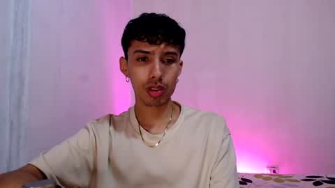 Alexis online show from July 26, 1:40 pm