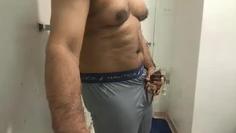 Snapshot of alexis69mm chatting on February 18, 3:10 am Alex online show from February 18, 3:10 am