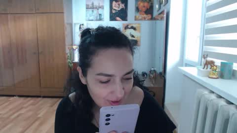 AlexisMillers online show from December 17, 12:33 pm