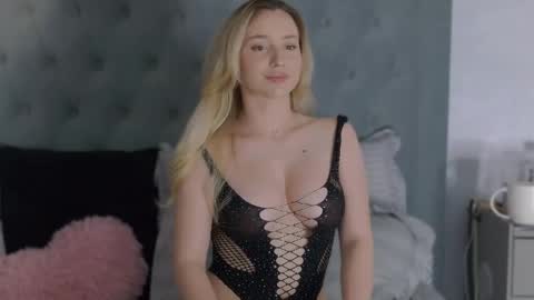 Alexis online show from May 23, 6:18 am