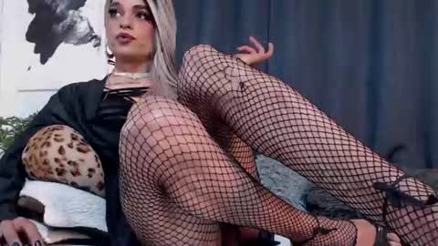Alexjhonsson online show from July 15, 11:37 am
