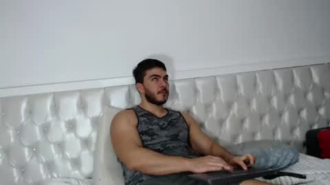 alexsb1998 online show from May 7, 6:41 am