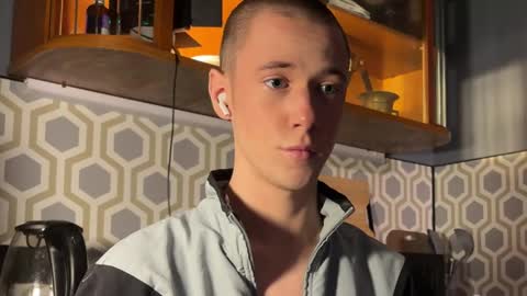 Alex online show from December 14, 10:18 pm