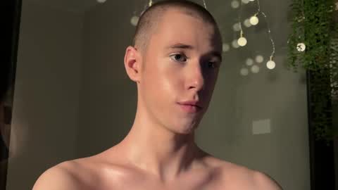 Alex online show from February 6, 8:23 pm