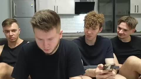 Snapshot of alexxx_d chatting on June 19, 8:34 pm AlexDimaIgor online show from June 19, 8:34 pm