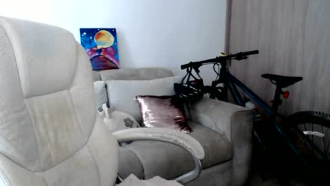 Snapshot of alexyferrer1 chatting on June 12, 4:17 pm alexyferrer1 online show from June 12, 4:17 pm