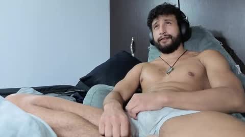 Alferiel online show from November 18, 3:45 am