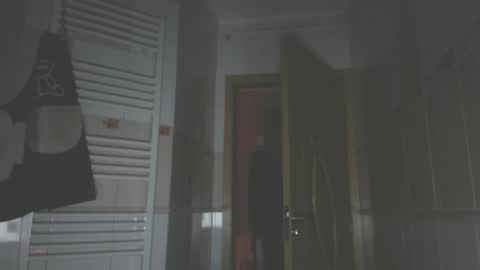 alfiesolomons87 online show from April 7, 6:08 pm