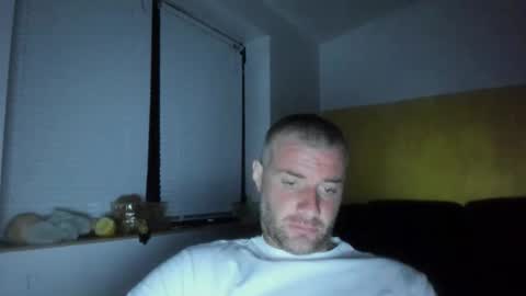 alfiesolomons87 online show from April 27, 7:23 pm