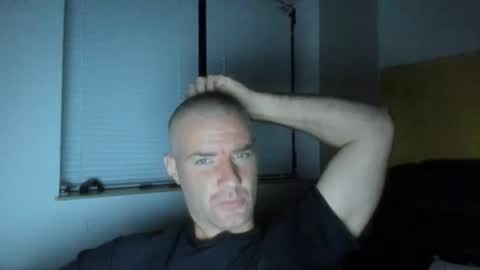 alfiesolomons87 online show from June 15, 6:54 pm