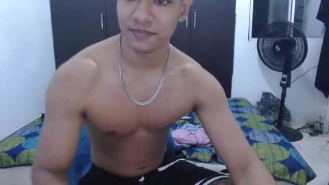 Snapshot of alfred_cantillo chatting on February 9, 3:21 am alfred_cantillo online show from February 9, 3:21 am