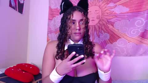 algiz_ online show from May 17, 4:58 pm