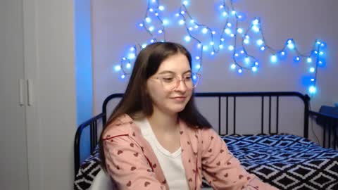 Alice online show from January 10, 5:56 pm