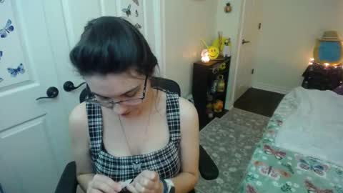 Alice Asks online show from January 10, 5:20 am