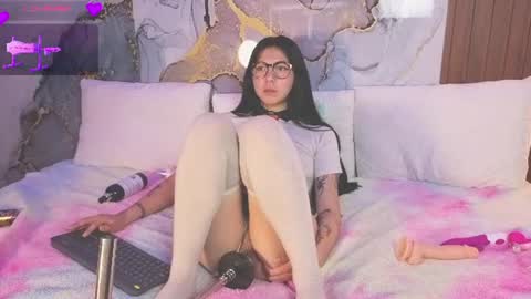 Mey online show from July 17, 3:50 pm