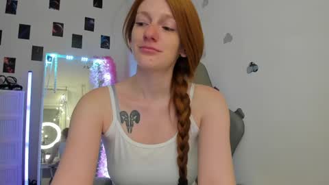 Hello im Alice online show from May 26, 1:18 pm
