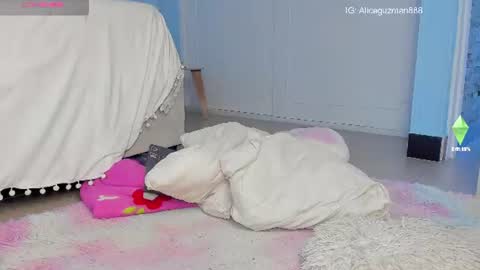 ALICE    Alice guzman online show from July 28, 7:39 pm
