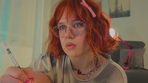 Alice online show from April 18, 7:07 pm