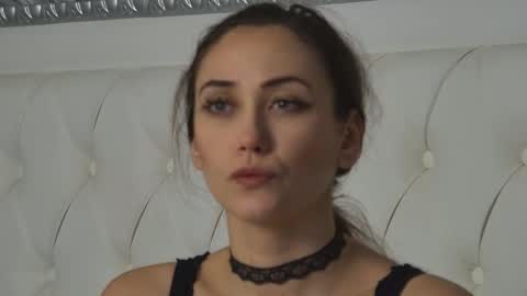 Snapshot of alice_munro chatting on January 15, 3:44 am AliceMunro online show from January 15, 3:44 am