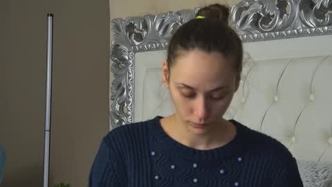 Snapshot of alice_munro chatting on February 17, 7:09 pm AliceMunro online show from February 17, 7:09 pm