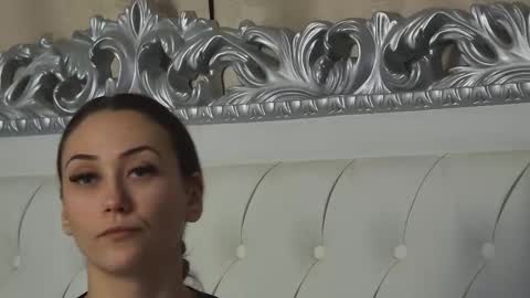 Snapshot of alice_munro chatting on March 4, 5:30 pm AliceMunro online show from March 4, 5:30 pm