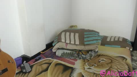 Snapshot of alice_psilocybe_sabina420 chatting on May 28, 12:52 am Alicia Aldara online show from May 28, 12:52 am