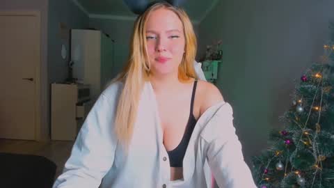 AliceCasey online show from January 7, 10:30 pm