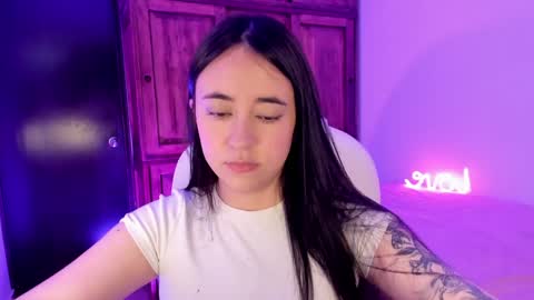 Aliceee  ..   97YP9VWGZHrefnav wishlist lists 1 online show from January 7, 8:10 pm