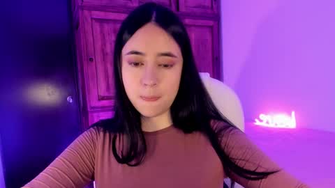 Aliceee  ..   97YP9VWGZHrefnav wishlist lists 1 online show from February 14, 5:03 pm