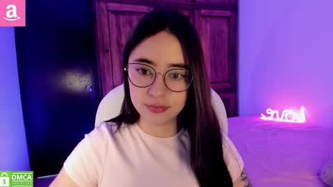 Aliceee  ..   97YP9VWGZHrefnav wishlist lists 1 online show from December 2, 11:59 am