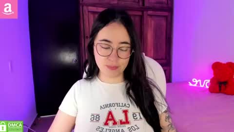 Aliceee  ..   97YP9VWGZHrefnav wishlist lists 1 online show from June 19, 6:01 pm