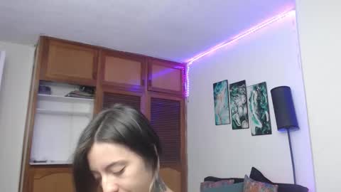 alicee_logan_ online show from October 11, 1:27 am