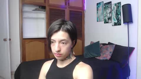 alicee_logan_ online show from November 10, 2:21 am
