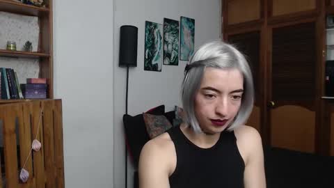 alicee_logan_ online show from February 19, 2:18 am