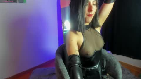 Alice online show from May 28, 7:55 pm