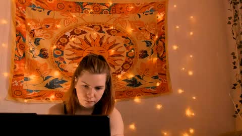 Alice online show from April 18, 5:55 am