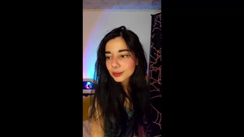 Snapshot of alicekingdom chatting on January 10, 1:18 am Alicekingdom online show from January 10, 1:18 am