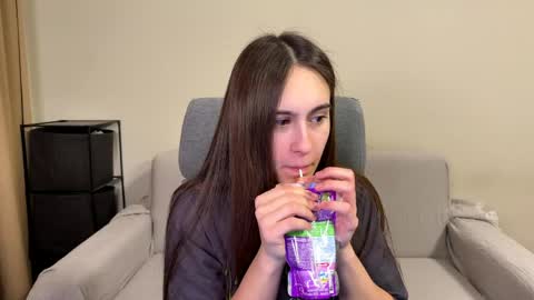 alicekollt online show from April 12, 8:36 pm