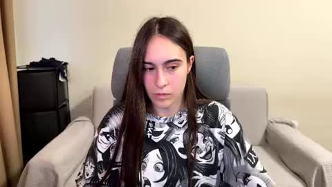 Snapshot of alicekollt chatting on June 11, 1:49 am alicekollt online show from June 11, 1:49 am