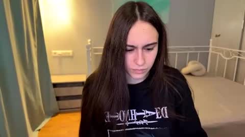 Snapshot of alicekollt chatting on July 7, 2:43 pm alicekollt online show from July 7, 2:43 pm