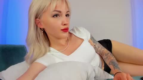 alicemonro online show from July 12, 1:51 am