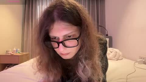 AlicePinkhead online show from March 27, 8:26 am