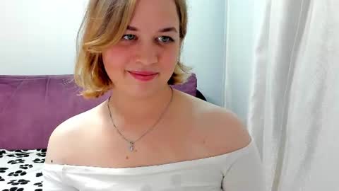 Alice online show from July 3, 7:53 pm