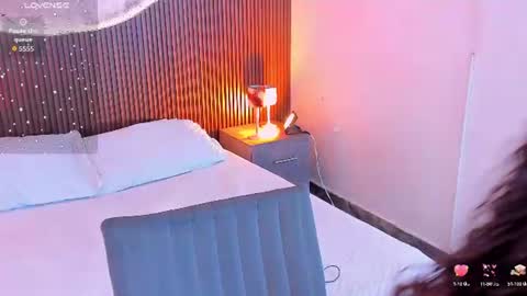 Snapshot of alicestevens_ chatting on June 8, 8:31 pm Alicestevens online show from June 8, 8:31 pm