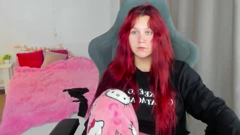 Alice online show from November 9, 12:58 pm