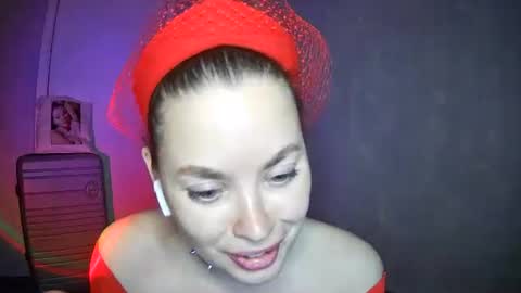 AlicexFresh online show from May 11, 4:15 pm